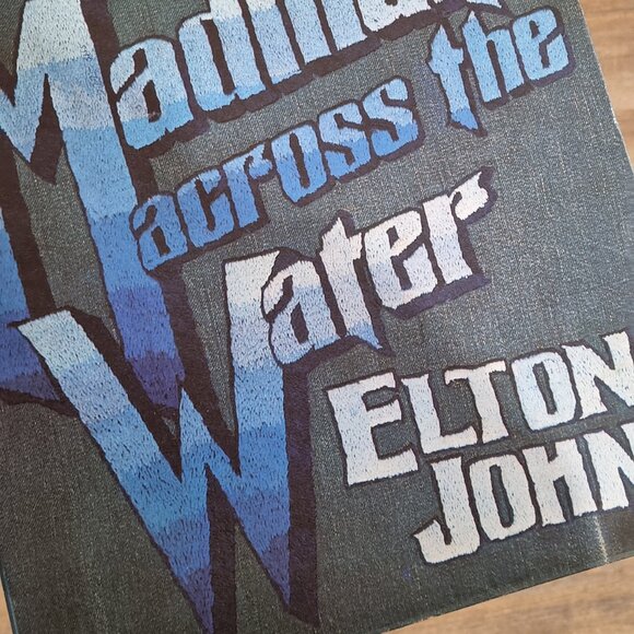 Meet your Posher, Ann - Picture 1 of 1